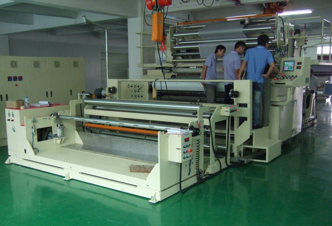 復(fù)合機機身輕便，不占用多余的空間