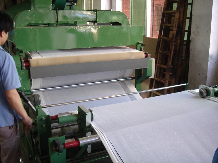 格麗特機(jī)（金蔥粉撒粉機(jī)）的撒粉方式？