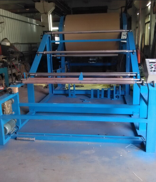 網(wǎng)帶復(fù)合機的特點